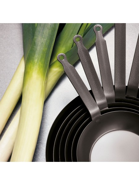 Сковорода, 22х4,5 см, голубая сталь, Paderno. (11716-22)