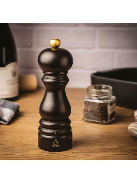 Мельница для соли, 18 см, Paris, деревянная, с мет. механизмом, цвет коричневый, ручная многоразовая, Peugeot. (42666S18)