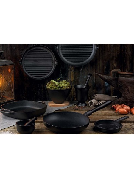 Ступка чугунная на ножке высокая с пестиком, H-13 см, D-11 см, Gense. (4614100)