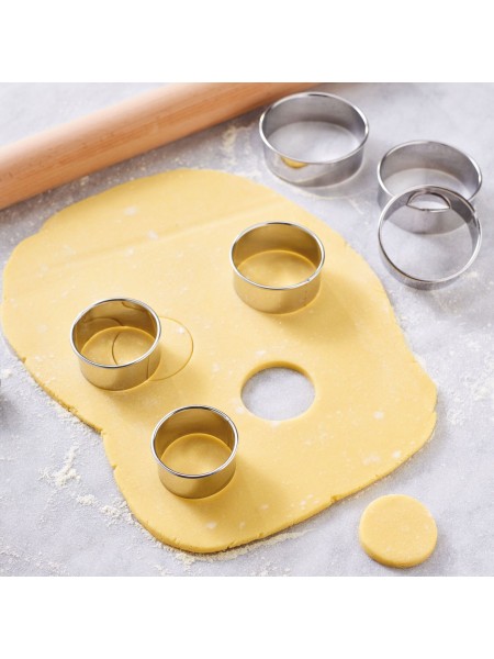 Набор вырубок форм для приготовления пряников и печенья, Круг, 2-19 см, 20 штук, нержавеющая сталь, Paderno. (47316-20)