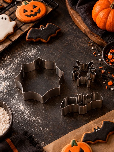Набор вырубок форм для приготовления пряников и печенья, Halloween, 5-10 см, 3 штуки, нержавеющая сталь, Paderno. (47377-11)