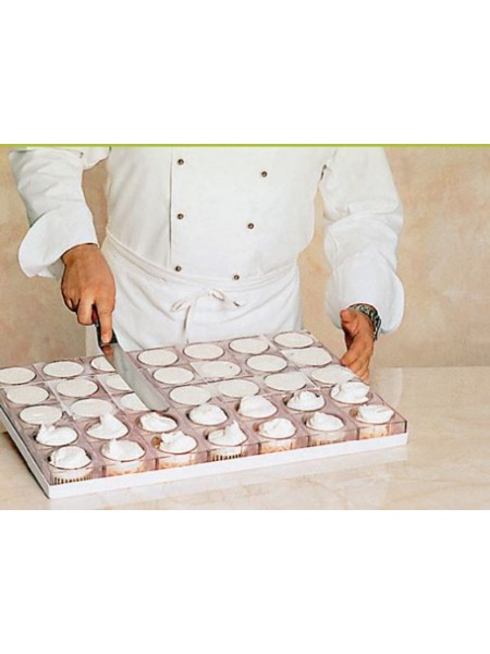 Форма для порционных пирожных, 60х40 см, 35 ячеек Сердце, Paderno. (47652-03)