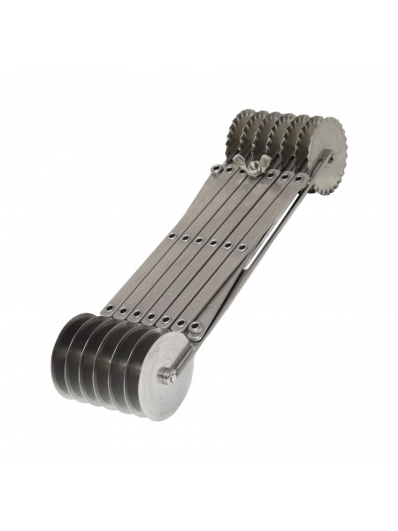 Нож роликовый для резки теста, раздвижной, двухсторонний (ровный/волнистый), по 7 роликов D-5,5 см с каждой стороны, нерж.сталь, Paderno. (47822-07) (47822-07)